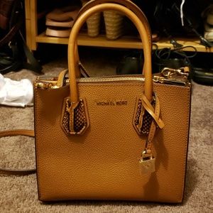 NWOT MICHAEL KORS MINI BAG